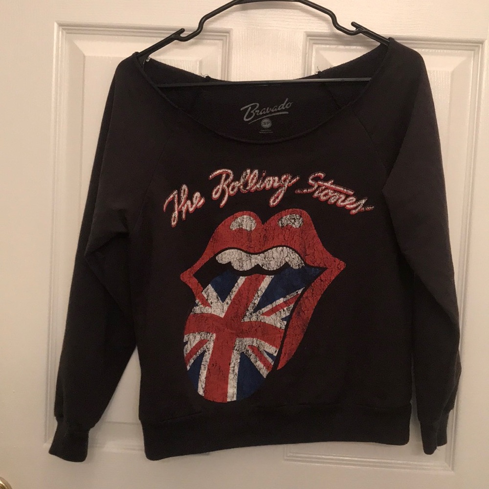 Off shoulder Rollings Stones sweatshirt